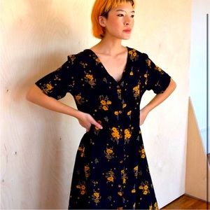 Label by Three artisan poppy floral button front midi dress, medium